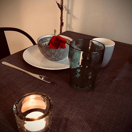 Une Pause Douceur - Suite Orchidee Eyguières Exterior foto